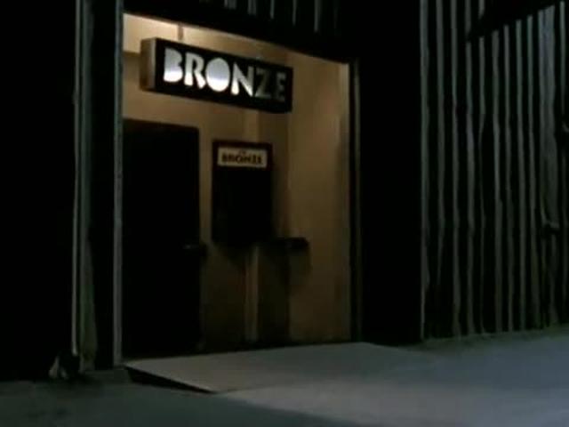 Buffy the Vampire Slayer - Stalking Scene (episode #13)